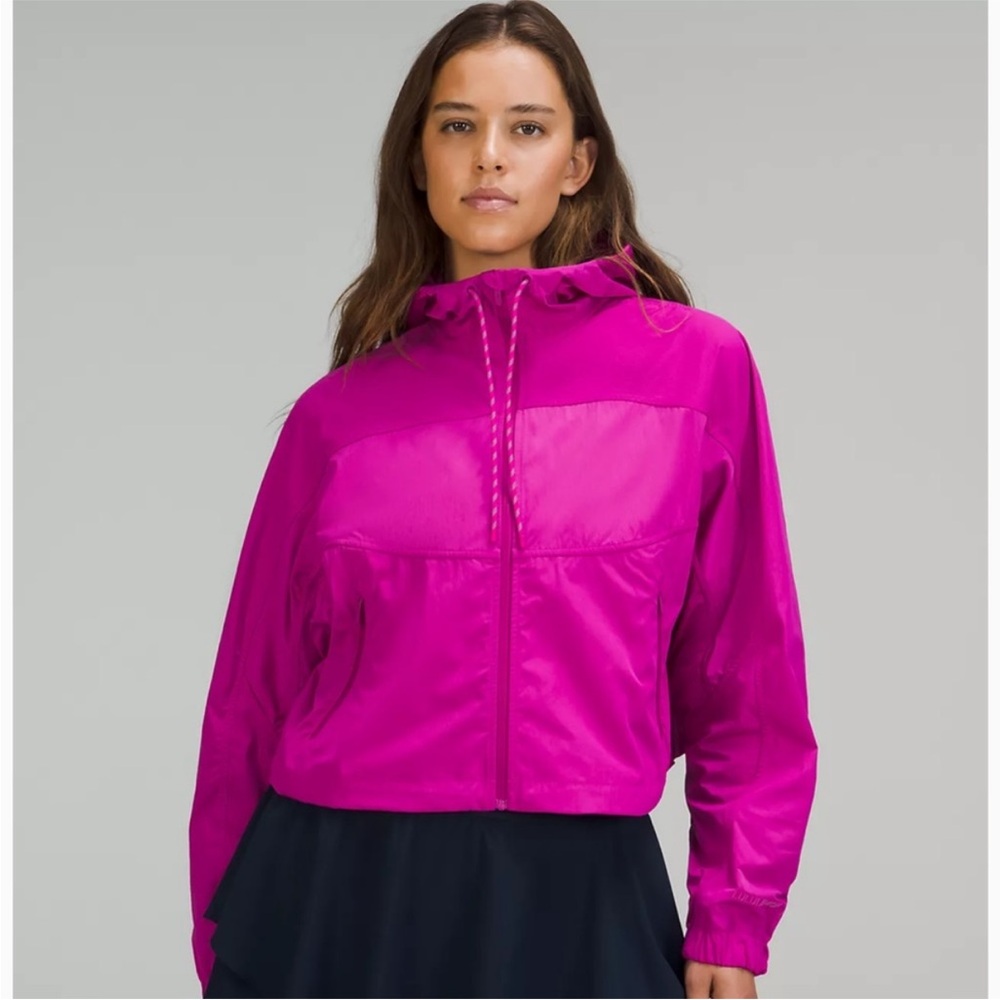 Lightweight Water-Resistant Cropped Jacket Lululemon
